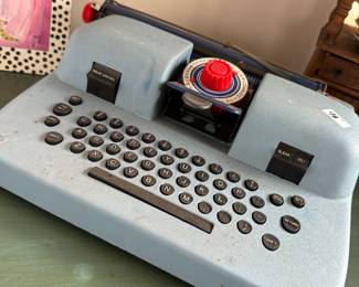 1950’s Marx, junior Typewriter