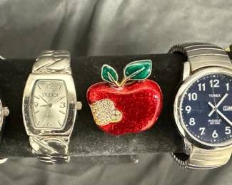 Slide Time, Timex, Studio Time, Quartz Wrist Watches 