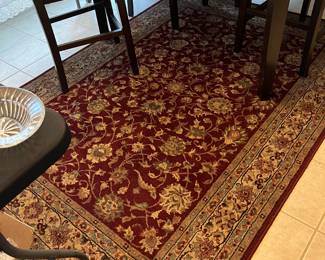 Area rug 5 1/2 ft x 7’9”