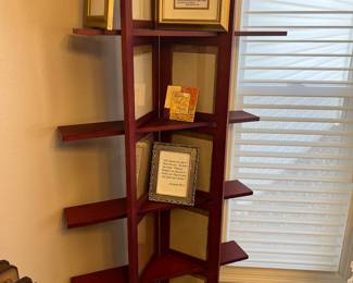 Corner Photo stand
$30