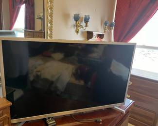 Samsung 32” TV 4002 series