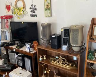 Wall decor, shelf, LASKO decorative heaters