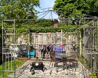 gazebo frame (needs new canvas) Patio furniture…