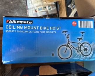 Bike hoist