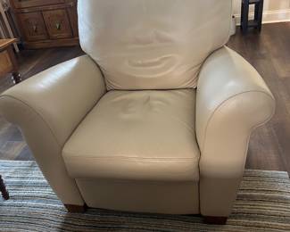 Natuzzi matching recliner