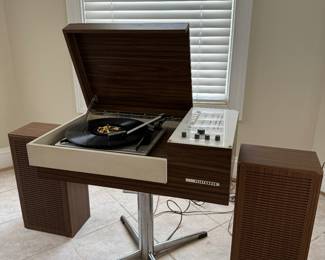 Vintage Telefunken Rondo Stereo 105 mx Stereo Turntable with Telefunken Hi-Fi & Original Speakers (Perfect Working Condition)