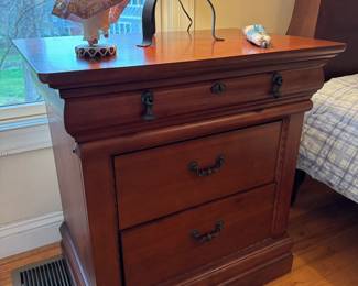 3 Drawer End Table (28"W x 18"D x 29"H)
