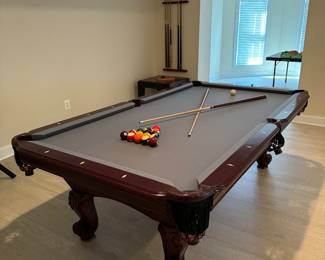8-1/2' Professional Oversized Billiards Table with Cues, Rack & Balls