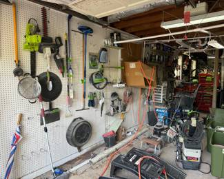Yard and car tools 