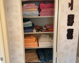 Collection of Linens & Towels