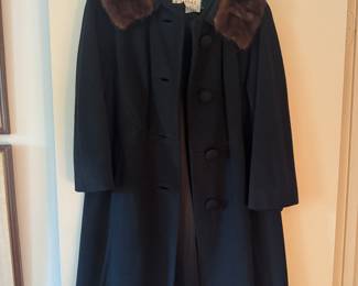 Women's Cashmere & Fur Collar Overcoat