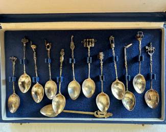 Sterling Silver Spoons (84 gms)