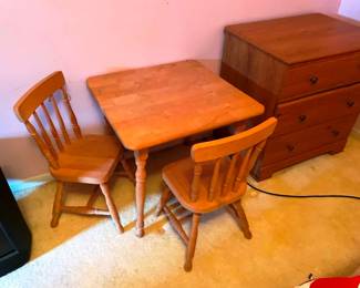 Kid's play table and dresser