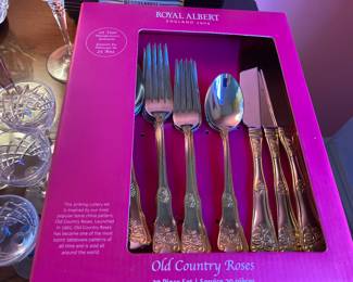 ROYAL ALBERT OLD COUNTRY ROSE 20 pc