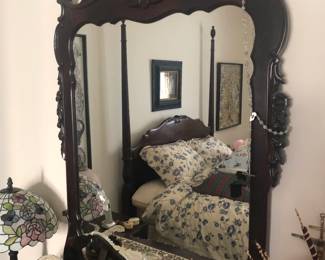 Solid Antique American Hardwood Bedroom Suite (Mirror)