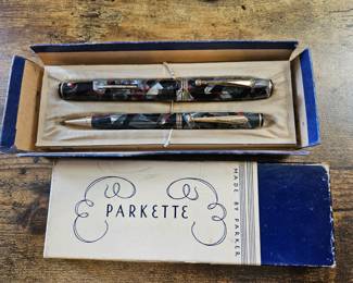Vtg. Parker “Parkette” Deluxe Red Veins Black Marble Art Deco Style Fountain Pen & Pencil in Original Box!!