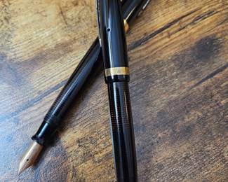 Pair of Vtg. Parker Vacuumatic Standard Black Laminated Plastic Gold Filled Trim Fountain Pens!!