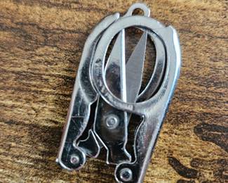 Vtg. Mini Metal Folding Scissors!