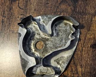 Antique Handmade Primitive Dark Tin Folk Art Cutter Flat Back Rooster