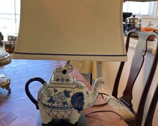 VERY CUTE ELEPHANT LAMP. LOOKS LIKE IT WAS ONCE A TEAPOT. 