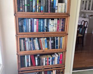 5 STACK OAK BARRISTER BOOKCASE. 