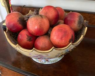 BOWL WITH POMEGRANITES. 