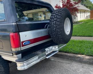 1990 FORD BRONCO XLT 
10,748 miles
See addition pics for more details 