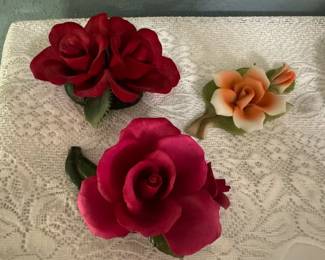 Capodimonte porcelaine pieces 