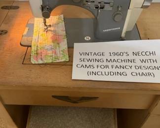NECCHI - Sewing Machine, Sewing Table, all needed accessories - WORKS  Super GREAT