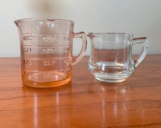 Vintage Kellogg's measuring cup (mild chip on the spout) and Kellogg's creamer
