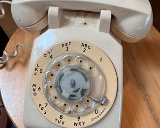 Vintage cream color Bell System Western Electric rotary dial phone