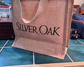 Silver oak woven wine tote, 6 bottle