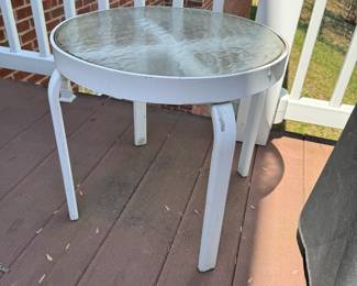 Small white metal patio table 16"H x 20"W