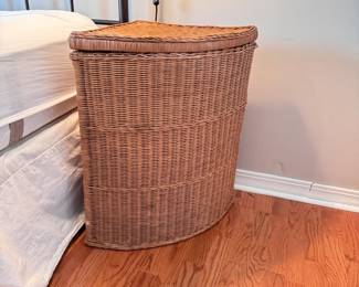 Corner hamper basket with hinged lid, mild wear 27"H x 23"W