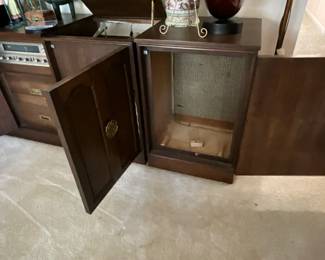 End piece for storage 