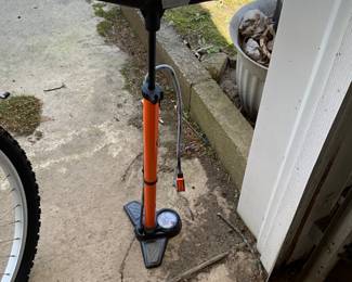 Bicycle pump