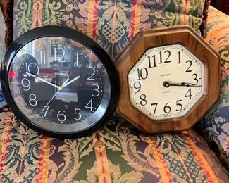 Living room - clocks (need batteries)