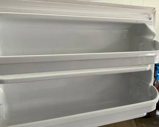 Garage - Frigidaire medium sized refrigerator with top freezer