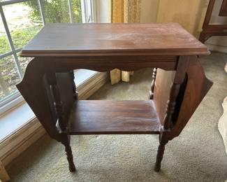 Magazine table