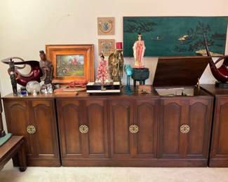 Living room - entertainment center 