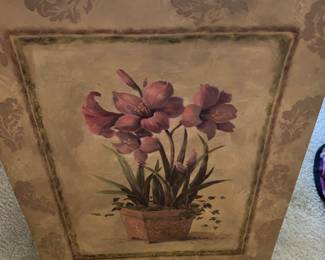 Lots of nice framed pictures - various sizes and subjects