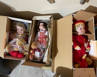 Winnie the Pooh series dolls