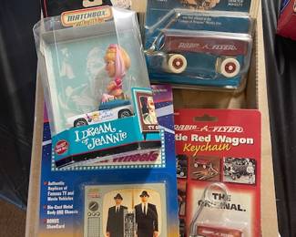 Collector mini dolls and figurines