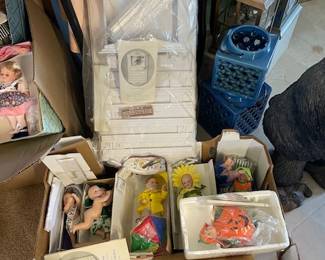 Calendar babies with calendar Ashton Drake