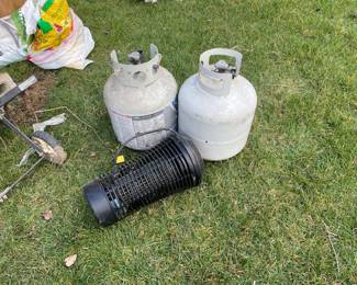 Bug zapper propane tanks