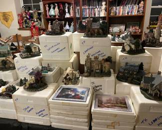 Thomas Kincade village and plates wall plaques