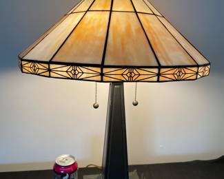 Antique Style Tiffany Lamp