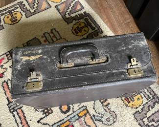 Vintage flight briefcase 