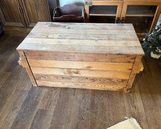 Wood crate box