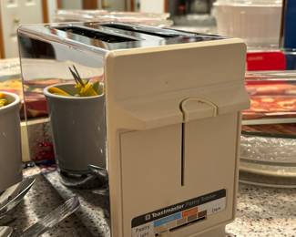 Mid century toaster in new condition